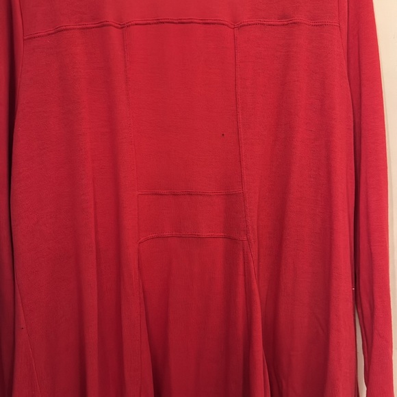 Red jacket with black detail. - Picture 5 of 5